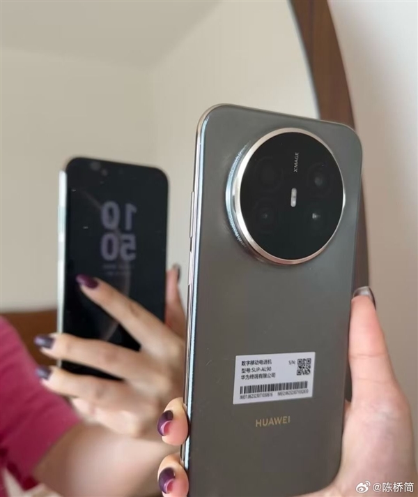 华为Mate 70 Air真机偷跑 侧边指纹、居中大圆后摄