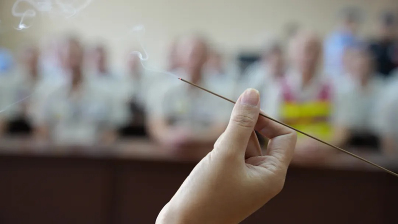 一缕沉香涤心尘