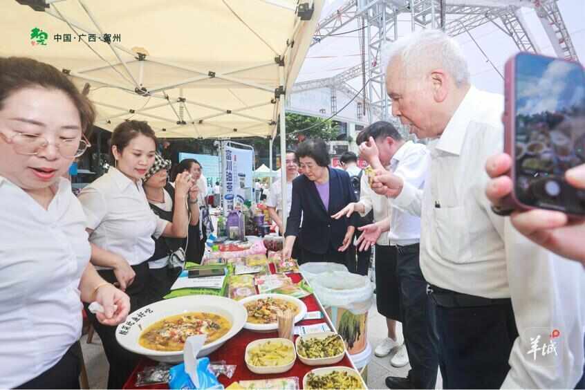 “万品入湾”牵起东西部协作2100亿元大生意