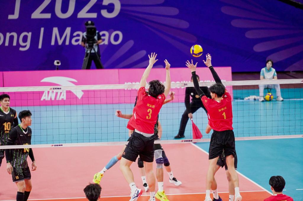 十五运会男排U20小组赛:山东队保持不败战绩