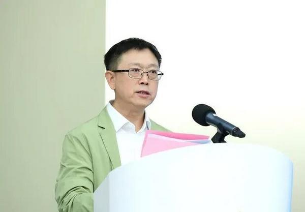 
北大口腔医院黄牛号贩子票贩子代网上预约代挂号电话“书·法”系列活动走进无限极：墨香传法声，妙笔写“质量”