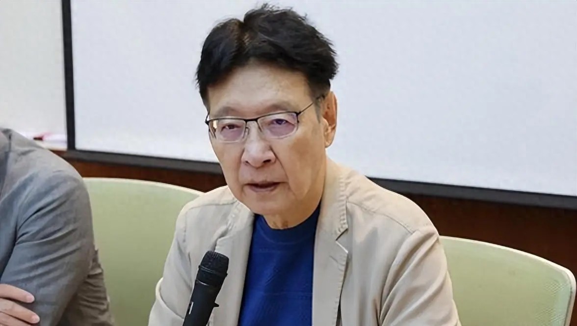 赵少康亮票遭起诉，邱毅：75岁的他恐须入监狱服刑