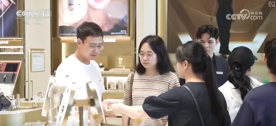 
陕西省结核病防治院黄牛号贩子票贩子代网上预约代挂号电话首周，破5亿元！海南离岛免税新政释放增量效应 旅游消费市场火热