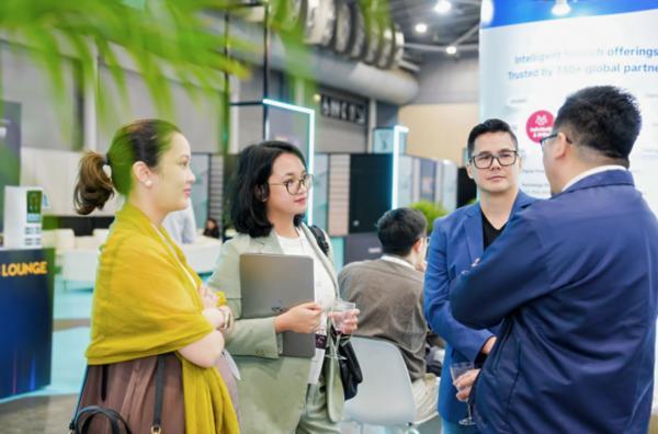 
南京东部战区总医院黄牛号贩子票贩子代网上预约代挂号电话信也科技亮相新加坡金融科技节，展示领先智能信贷解决方案