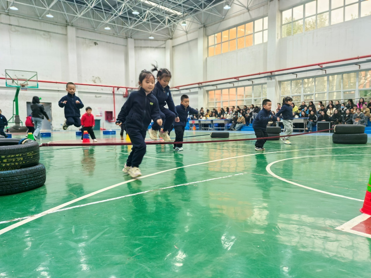 黔闽携手，幼教同心，AI赋能黔西幼儿园新发展