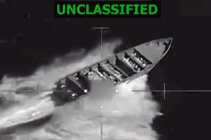 美军称在东太平洋打击“贩毒船”致3人死亡