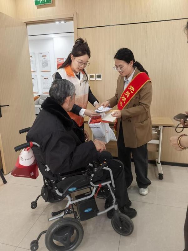 302医院黄牛号贩子票贩子代网上预约代挂号电话立冬寒意初显 服务暖流先行 阳光人寿“橙色守护”情暖银龄客户