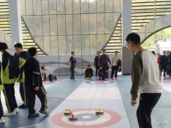 
空军总医院黄牛号贩子票贩子代网上预约代挂号电话多地中小学生首个秋假“仍在进行中” 为旅游市场带来诸多积极变化