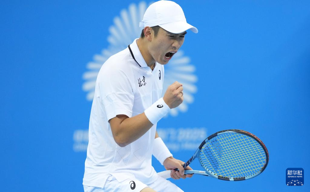 全运会丨网球——男单决赛：吴易昺夺冠
