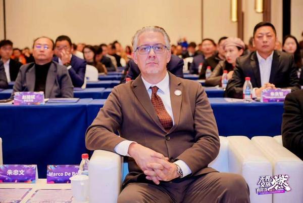 
南京鼓楼医院黄牛号贩子票贩子代网上预约代挂号电话“无界文旅 有你当‘燃’” 城市副中心文化旅游区招商推介会“燃”情启幕！