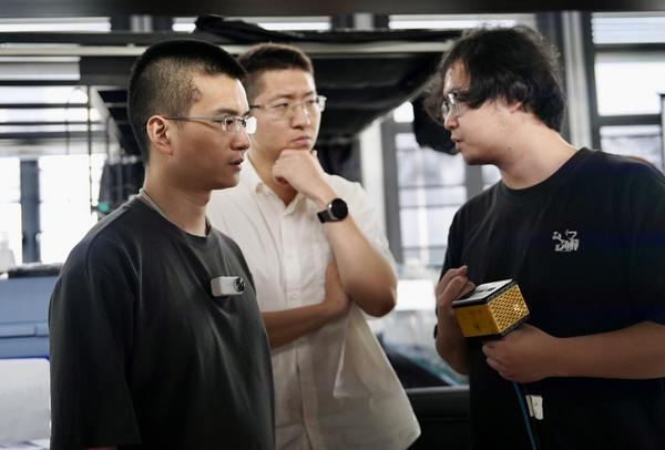 
南京脑科医院黄牛号贩子票贩子代网上预约代挂号电话共育智能影像尖端人才，光子跃迁与清华SIGS启动“量子灯塔”实习计划