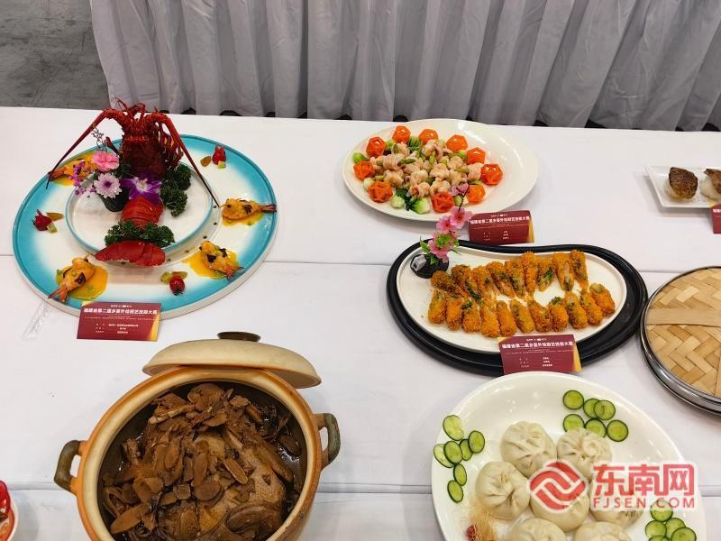 乡宴“破圈”：从乡土烟火气到文旅新引擎