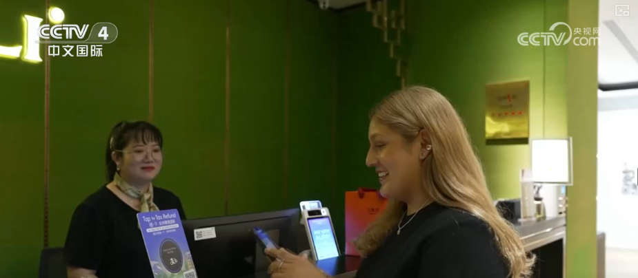 陆军特色医学中心(大坪医院)徐伦山张溢华李昆昆黄牛挂号电话“中国游+中国购”掀热潮 “利好举措+优化体验”服务外国游客解锁多彩中国