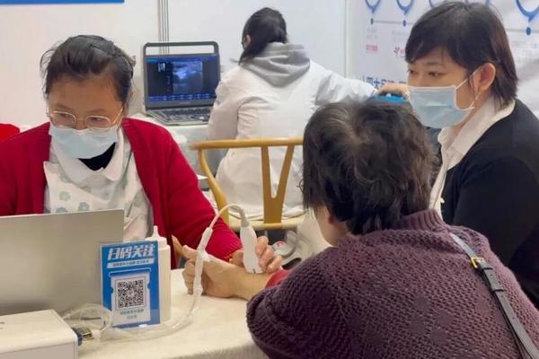 
北大人民医院黄牛号贩子票贩子代网上预约代挂号电话以专业铸标杆，以温度护安康｜美年健康华南大区海口公司成功亮相2025海南国际精品消费展览会！