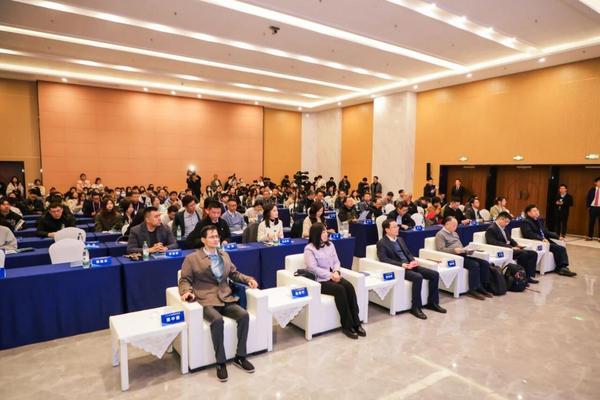 
天津医科大学总医院黄牛号贩子票贩子代网上预约代挂号电话美年健康加入量子生物磁产研联盟，携手开拓心脑血管疾病早筛早诊新未来