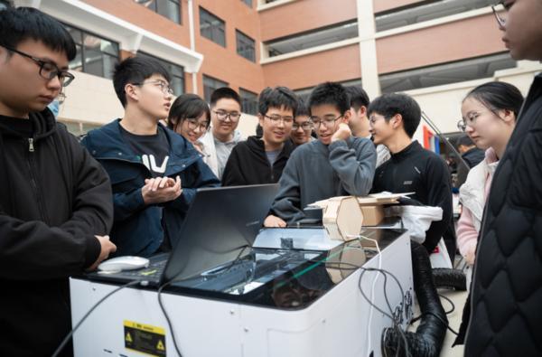 南京各大医院黄牛挂号电话俞浩未来基金会“灯塔课堂”第二期开讲,以科学史启迪创新思维