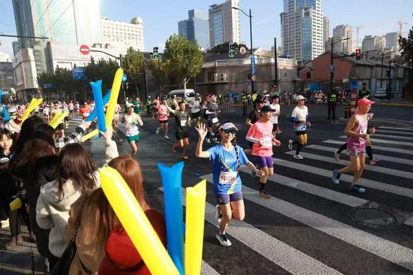 
四川省中医医院黄牛号贩子票贩子代网上预约代挂号电话2025上海马拉松完美收官，中国太保携长江养老以守护与创新共赴四年之约