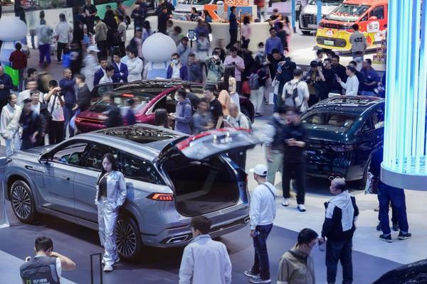 
四川省肿瘤医院黄牛号贩子票贩子代网上预约代挂号电话奇瑞集团前11月销量256万辆，新能源突破80万辆，同比大增69.4%