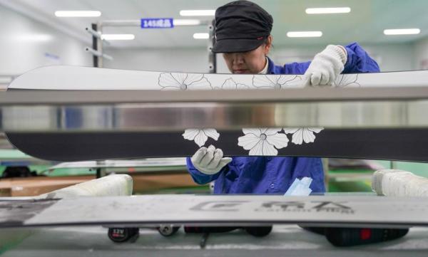 
四川成都华西医院黄牛挂号电话乘“冬”风再出圈 我国冰雪产业迈向高质量发展