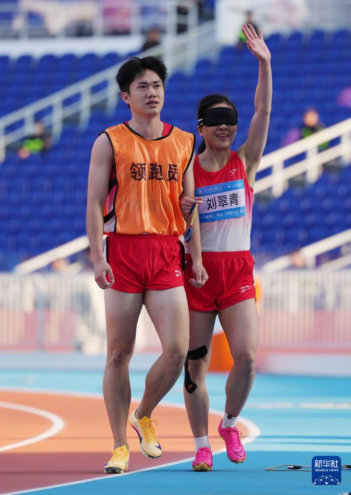 全国残特奥会｜田径女子100米T11级决赛：刘翠青夺冠