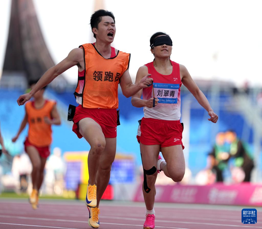 全国残特奥会｜田径女子100米T11级决赛：刘翠青夺冠