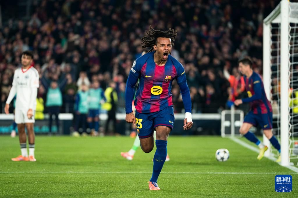 欧冠：巴塞罗那胜法兰克福