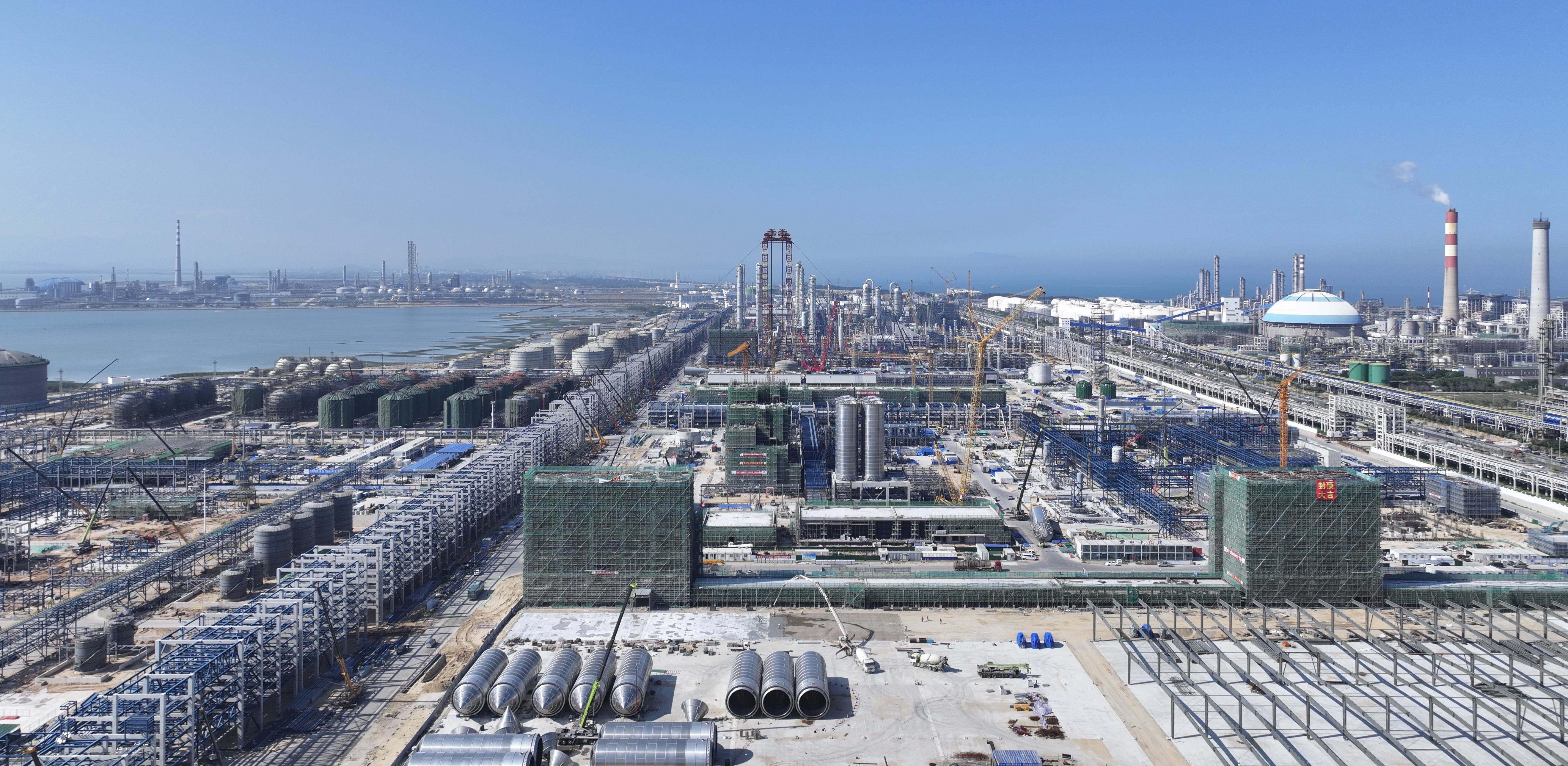 中沙古雷乙烯项目建设现场 柯少如 摄