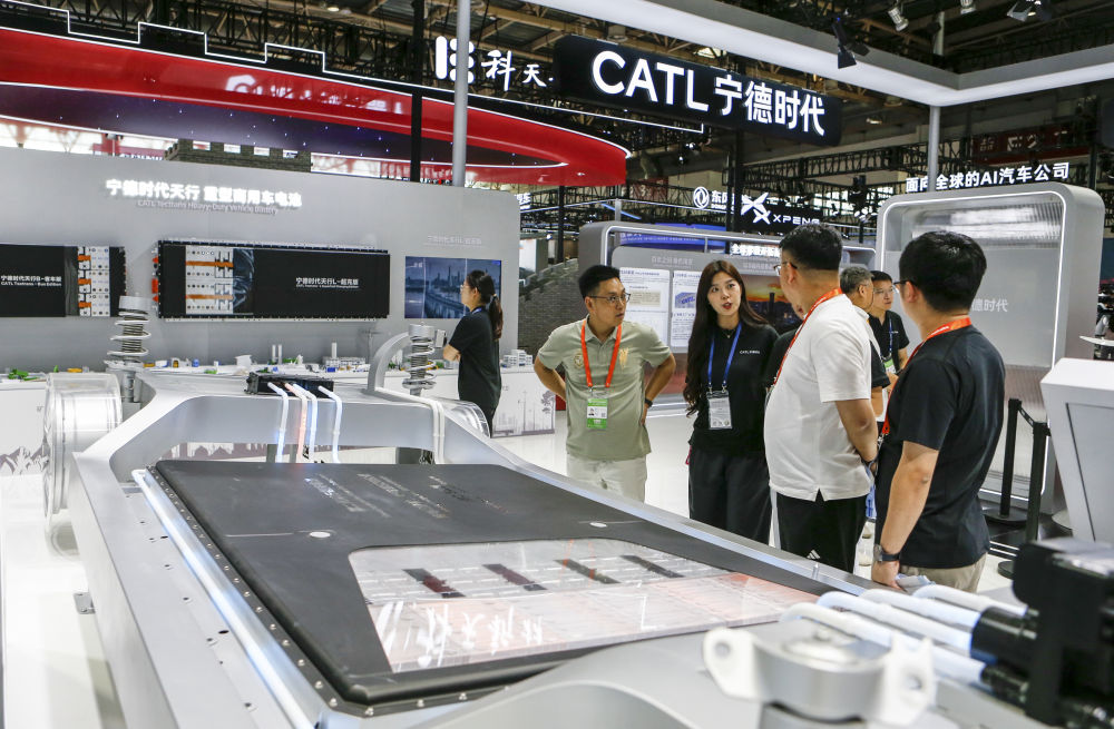 2025中国经济回眸｜筑牢发展安全根基 守住风险防控底线——解码中国经济稳健前行的底气