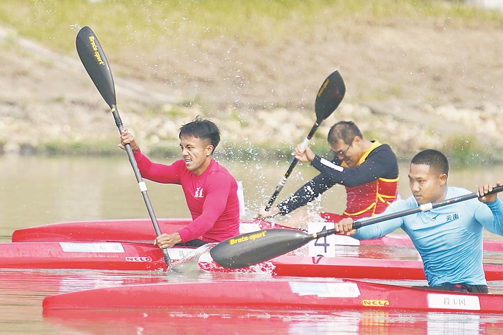 以不屈为桨，“划”出生命新精彩