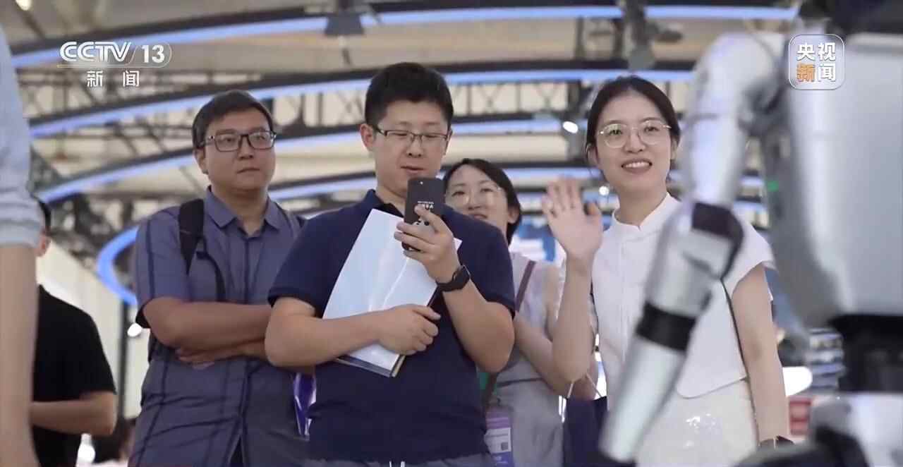 2026年中国经济向“内”求变 ，让老百姓“有钱花、敢花钱”