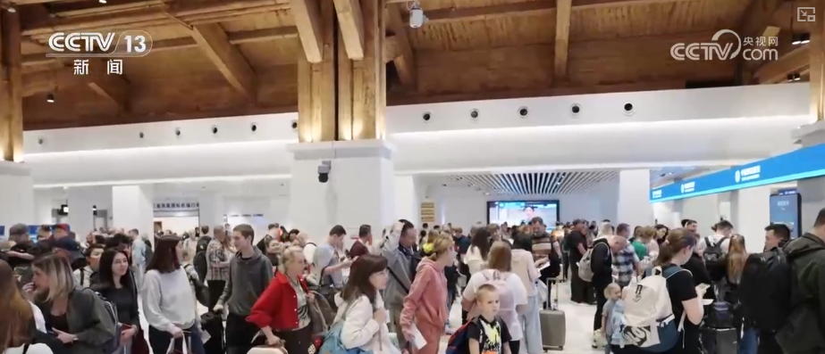 
上海复旦大学耳鼻喉科医院黄牛号贩子票贩子代网上预约代挂号电话海南自贸港磁吸效应凸显 “丝滑”入境再升级为封关后客流增长注入强劲动力