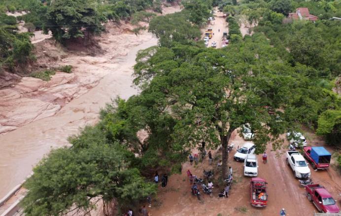 玻利维亚东部强降雨已致20人死亡