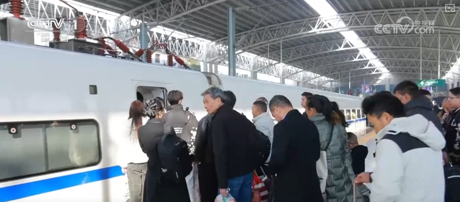 
天津儿童医院黄牛号贩子票贩子代网上预约代挂号电话领跑、新高、释放，6.0%、30%！透过“关键词+数据”看中国经济新成就