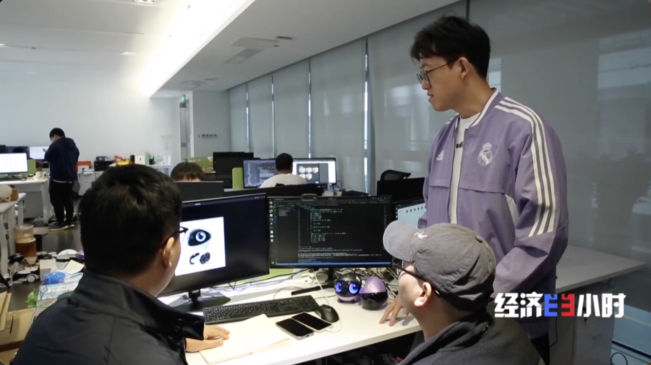 
四川省人民医院黄牛号贩子票贩子代网上预约代挂号电话科技赋能民生 “AI+养老”解锁银发经济新机遇