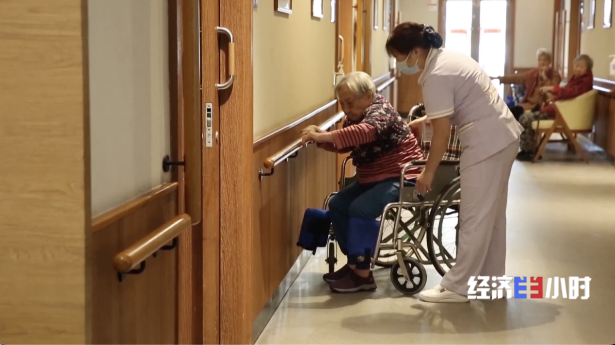 
四川省人民医院黄牛号贩子票贩子代网上预约代挂号电话科技赋能民生 “AI+养老”解锁银发经济新机遇