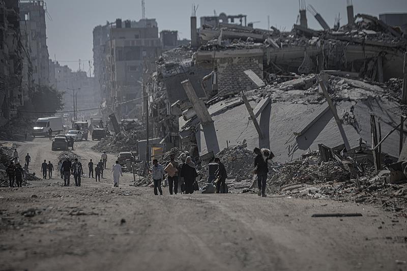 以军空袭加沙城中心城区 多人受伤