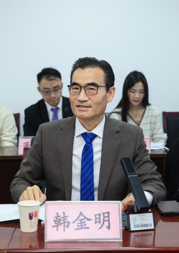 
北大第三医院黄牛号贩子票贩子代网上预约代挂号电话和治友德董事长韩金明参加国家市场监督管理总局发展研究中心主办的第二届个人经济体高质量发展研讨会