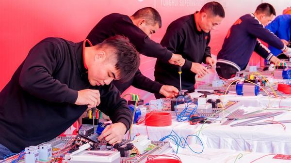 
南方医科大学第三附属医院黄牛号贩子票贩子代网上预约代挂号电话永辉超市举办全国技能大赛 300名技工角逐“工匠”桂冠