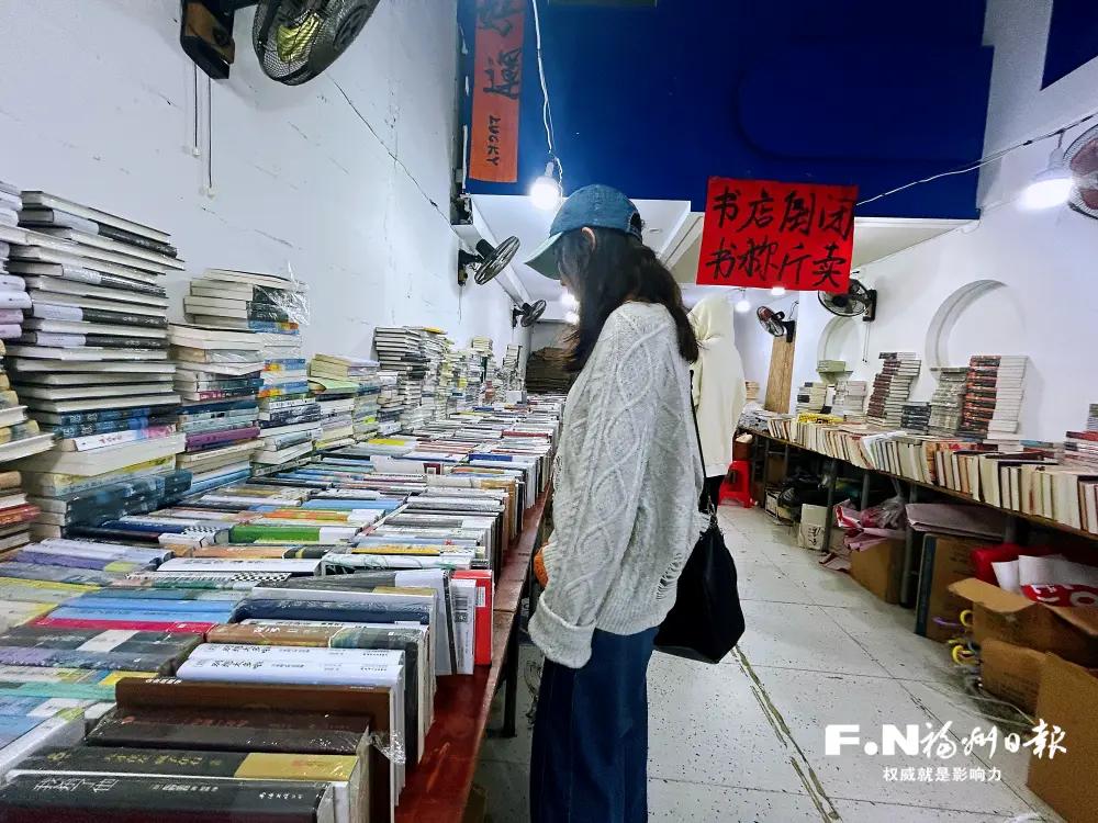 崭新图书论斤卖，你怎么看？