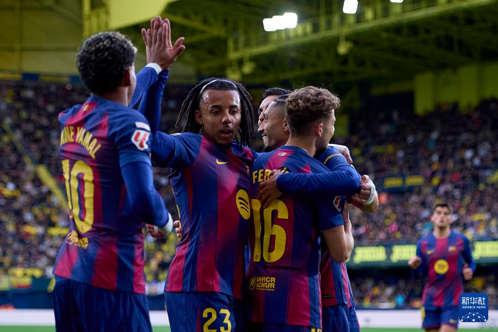 足球——西甲：巴塞罗那胜比利亚雷亚尔