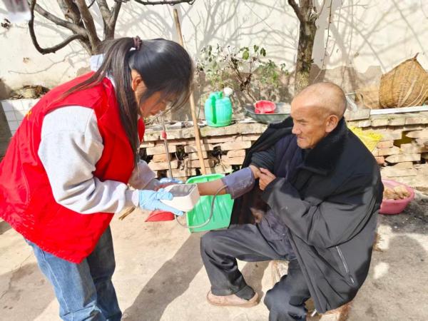 
上海市肺科医院朱余明张鹏谢冬李霞李惠萍李爱武熊安稳陈晓霞周崧雯黄牛挂号电话坚持民生为大——从中央经济工作会议看增进人民福祉着力点