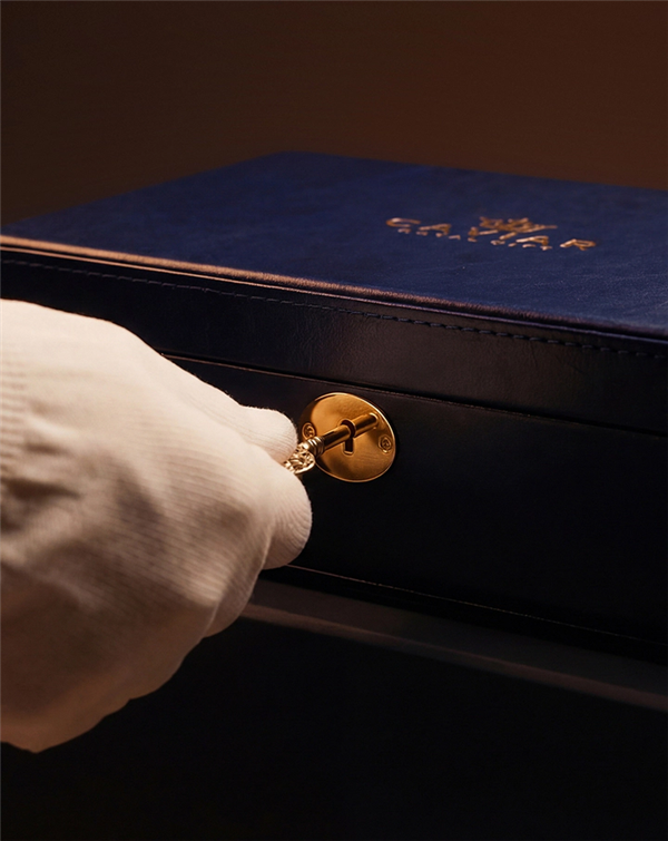 限量3台：Caviar推出&ldquo;亿万富翁的惊喜&rdquo;金蛋版iPhone 起售价8万+