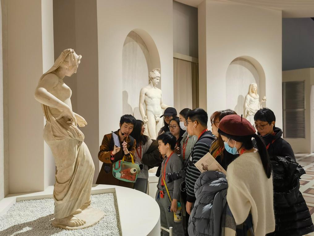 “冰雪+”“非遗+”“体育+” 元旦旅游市场实现“开门红”