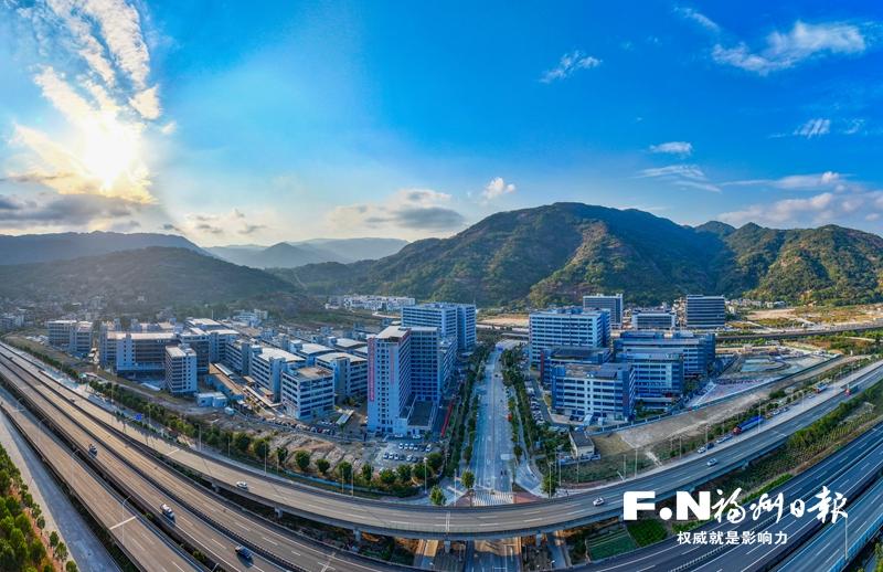 福州市发改委：当好“项目管家” 引来金融活水