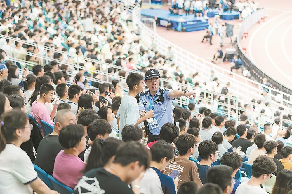 厦门:万人演唱会散场 “快到飞起”的背后