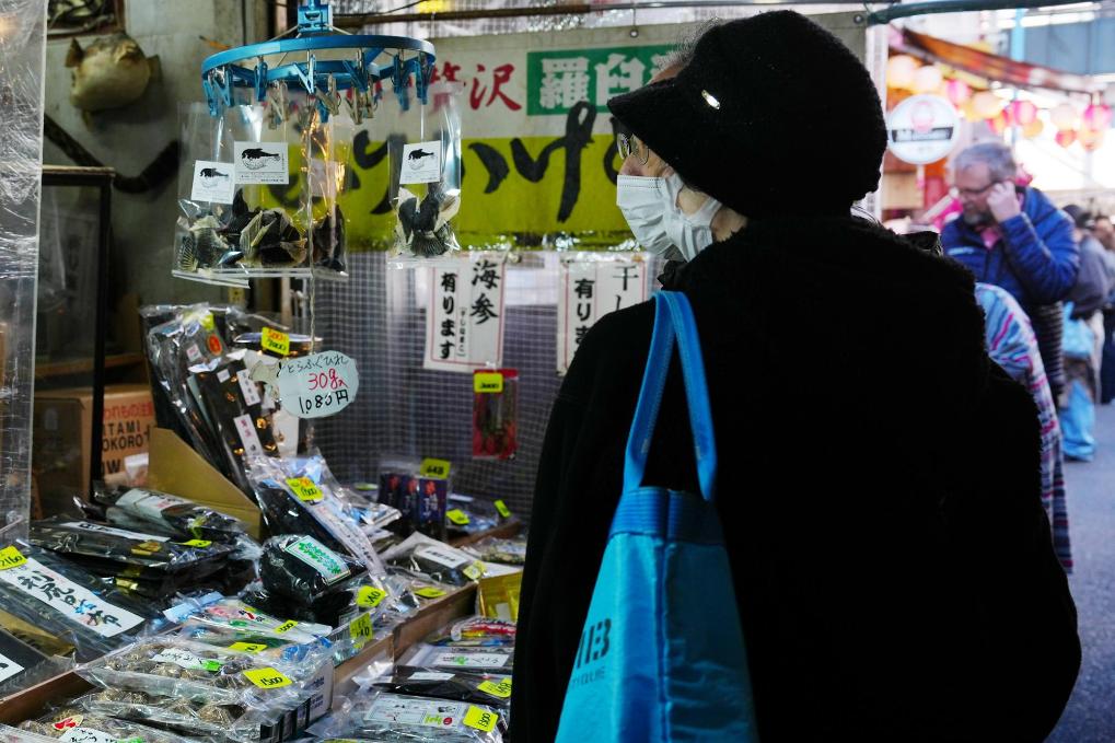 日本和歌山县发生集体食物中毒事件 近百人“中招”