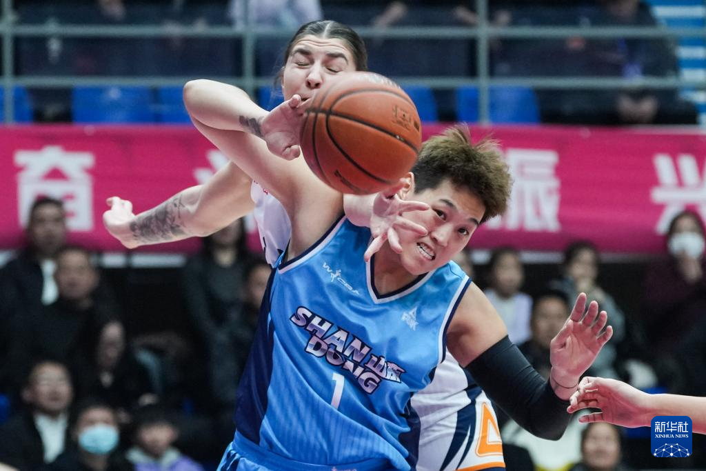 篮球——WCBA常规赛：山东赤水河酒胜石家庄英励