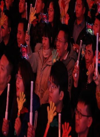 
东部战区空军医院黄牛号贩子票贩子代网上预约代挂号电话超6亿元重奖！伊利2025年年会圆满举行，携手员工与合作伙伴共赴星河万里