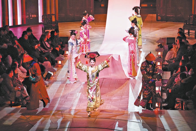 沉浸式戏剧《甄嬛传》搬上舞台
