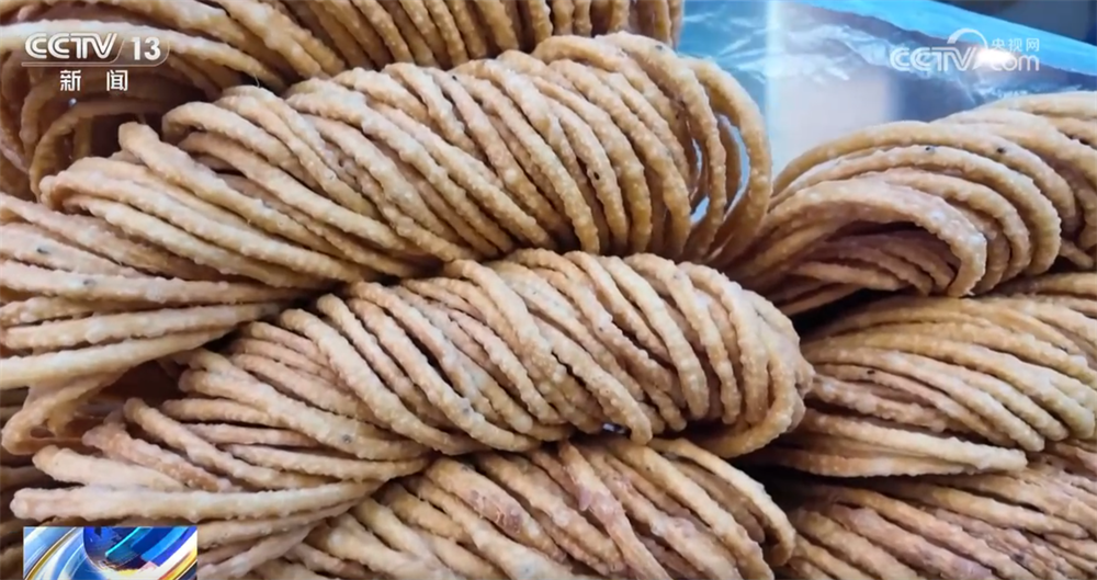 
宣武中医医院黄牛号贩子票贩子代网上预约代挂号电话各地“年货市场+特色市集”火热开启 “年经济”热度蔓延涌动消费活力